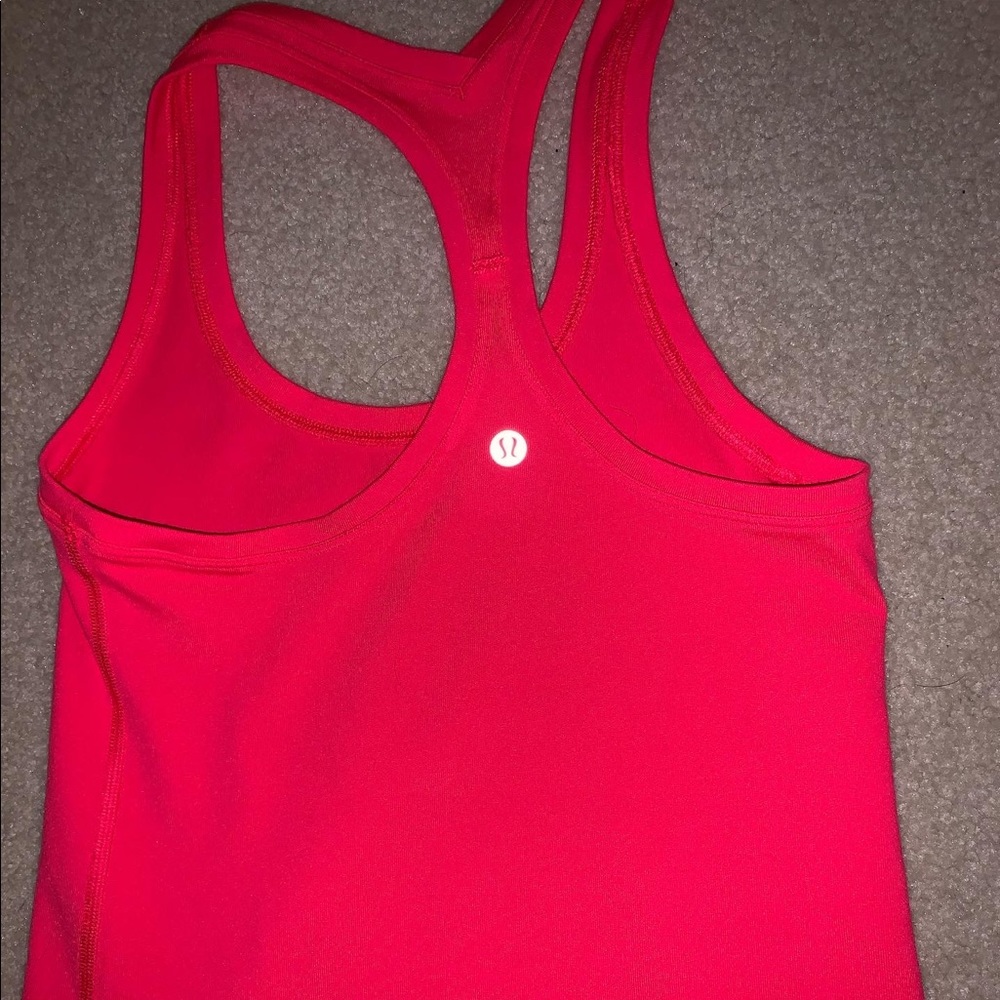LULULEMON RAZORBACK TANK!!